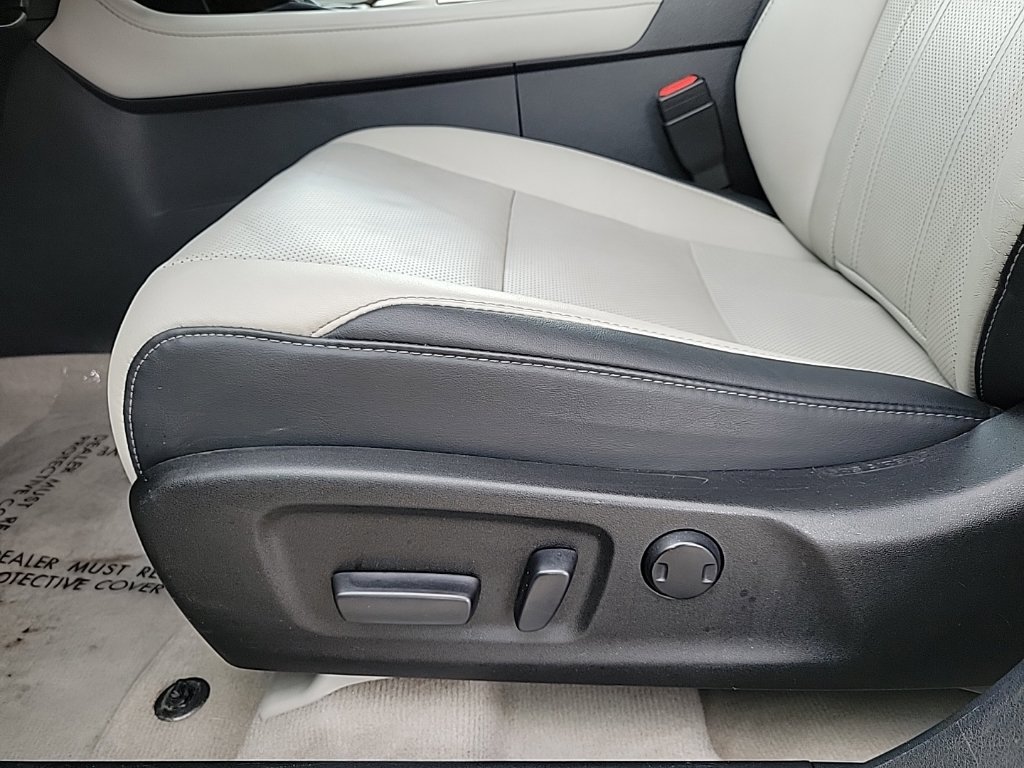 Used 2016 Lexus RX 350 AWD w/ Premium Package image 11