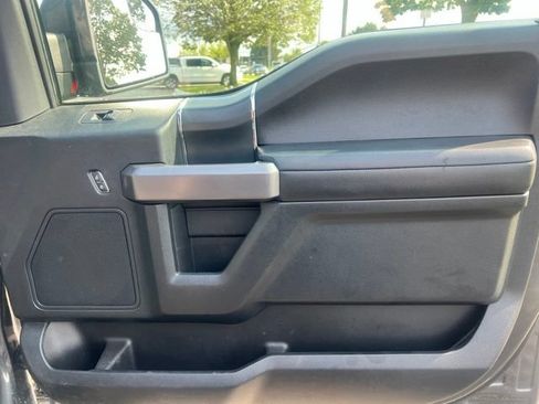 Used 2020 Ford F150 XLT w/ Equipment Group 302A Luxury AWD/4WD image 10