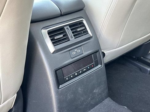 Used 2025 MAZDA CX-70 3.3 Turbo w/ Premium Package image 30