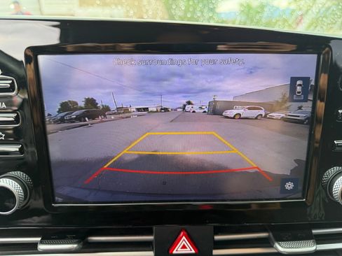 Used 2022 Hyundai Elantra SEL w/ Convenience + Premium Package FWD image 23