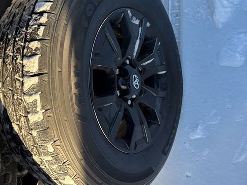 Used 2020 Toyota Tacoma TRD Sport image 12