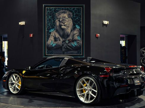 Used 2016 Ferrari 488 Spider image 34