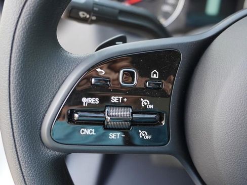 Used 2024 Mercedes-Benz Sprinter 4500 image 22