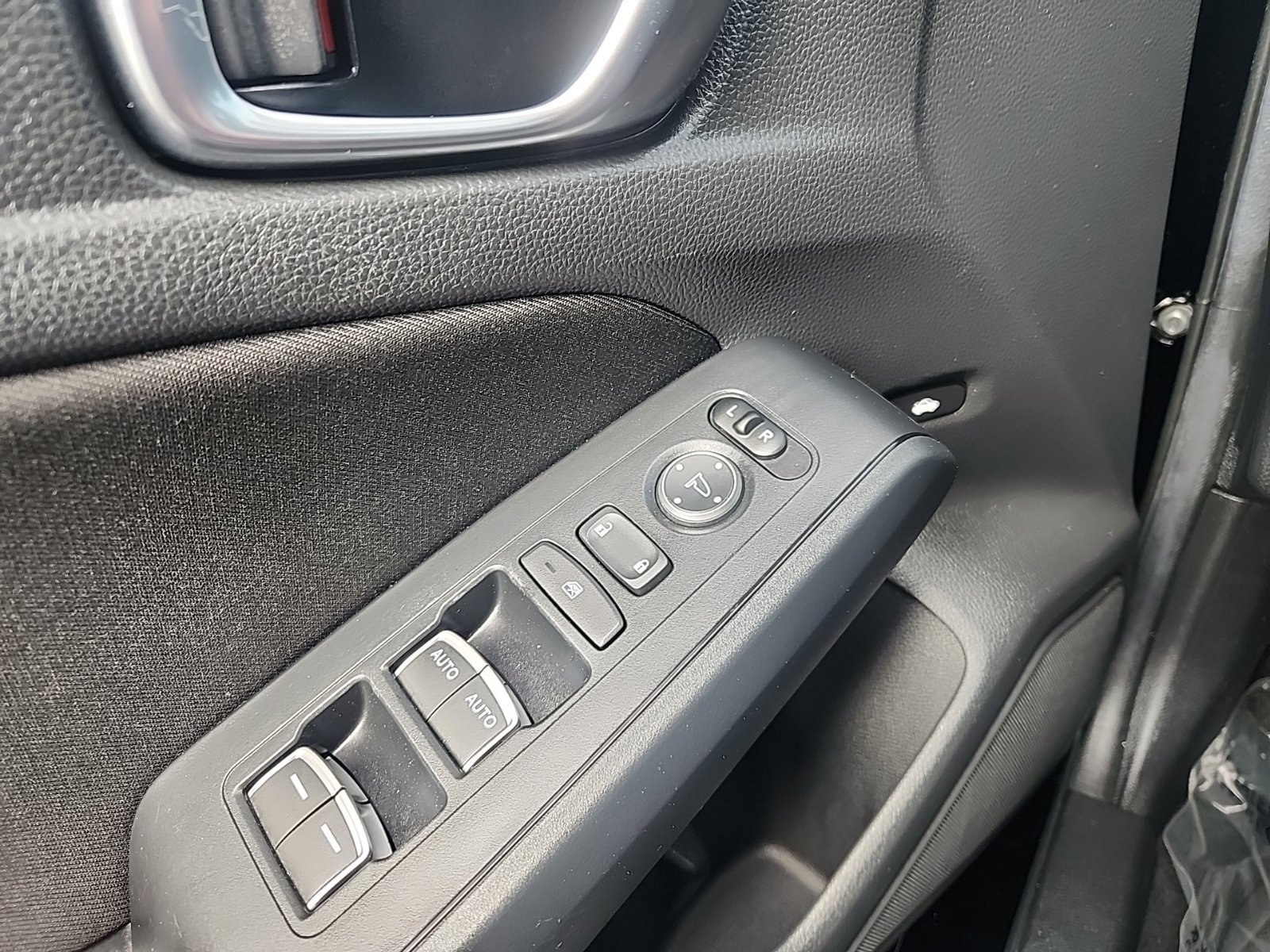 Used 2025 Honda Civic Sport image 29