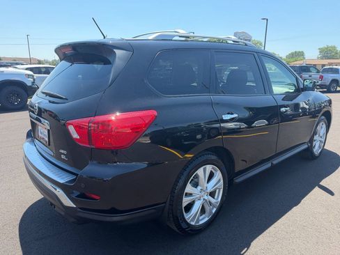 Used 2018 Nissan Pathfinder SL w/ SL Premium Package AWD/4WD image 5