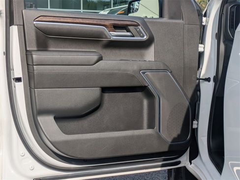 Certified 2022 GMC Sierra 1500 Elevation image 11