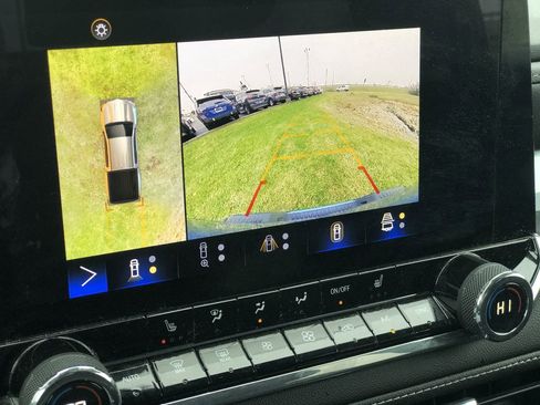 Used 2023 Chevrolet Colorado LT w/ LT Convenience Package II image 20