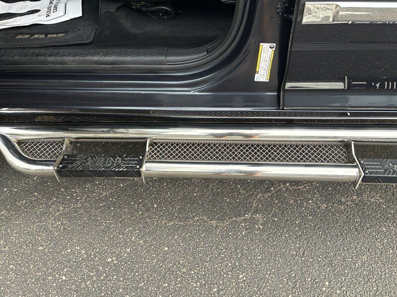 Used 2016 RAM 1500 Laramie w/ Convenience Group AWD/4WD image 13