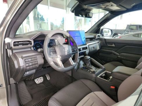 Used 2024 Toyota Tacoma TRD Sport image 15