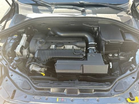 Used 2016 Volvo XC60 T5 Premier w/ Proximity Package AWD/4WD image 24