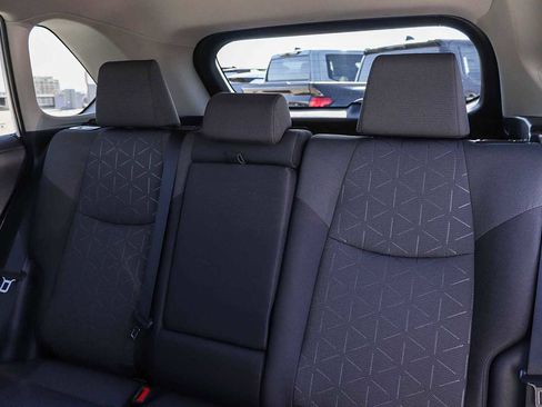 Used 2022 Toyota RAV4 XLE image 25