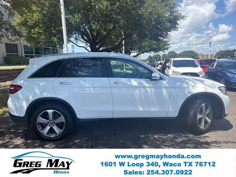 Used 2019 Mercedes-Benz GLC 300 image 2