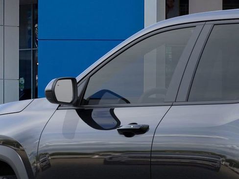 New 2026 Chevrolet Equinox LT image 12