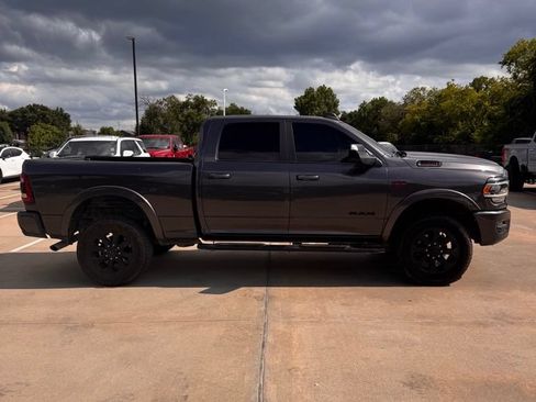 Used 2021 RAM 2500 Laramie w/ Night Edition AWD/4WD image 9