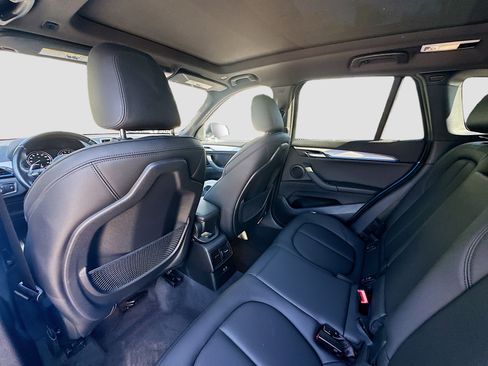 Used 2021 BMW X1 xDrive28i w/ M Sport Package image 27