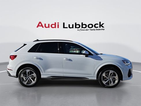 New 2025 Audi Q3 2.0T Premium image 9