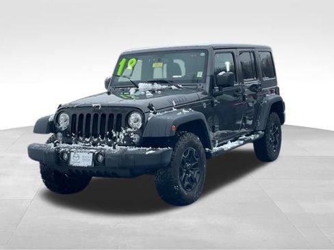 Used 2018 Jeep Wrangler Unlimited Sport image 2