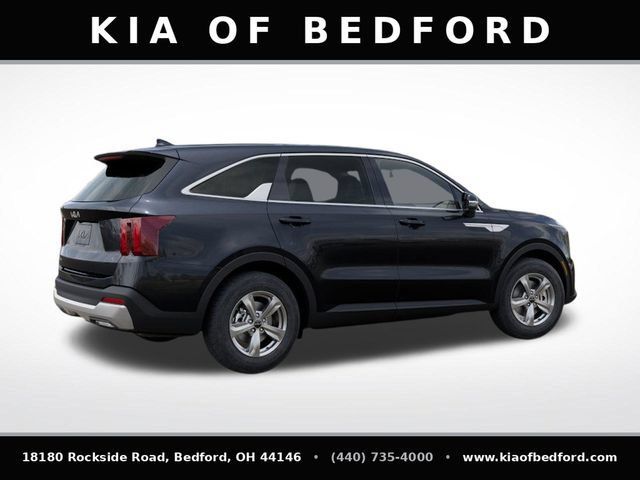 Used 2025 Kia Sorento LX FWD image 7