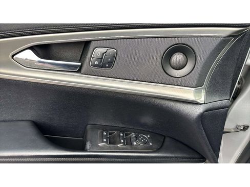 Used 2016 Lincoln MKX Reserve w/ Climate Package image 19