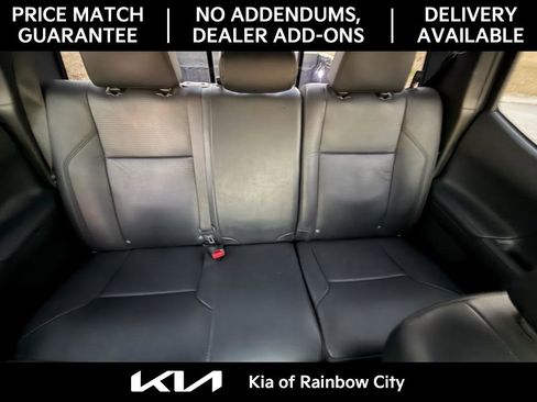 Used 2021 Toyota Tacoma Limited image 18