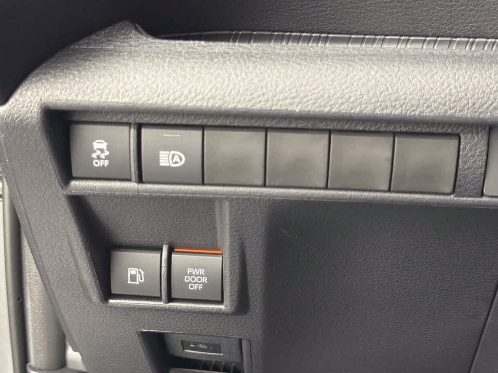 Certified 2026 Toyota Sienna Limited FWD image 30