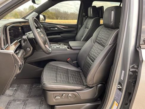 Certified 2024 Cadillac Escalade Sport Platinum image 26