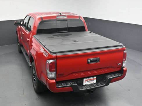 Used 2023 Toyota Tacoma TRD Sport AWD/4WD image 29