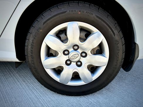 Used 2007 Hyundai Elantra GLS FWD image 28