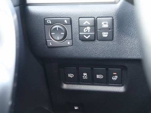 Used 2023 Lexus GX 460 Luxury w/ Sport Design Package image 40