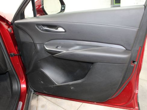 Used 2024 Cadillac XT4 Premium Luxury image 22