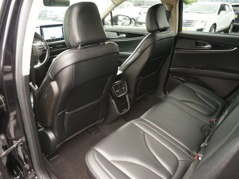 Used 2021 Lincoln Nautilus AWD w/ Equipment Group 101A image 11