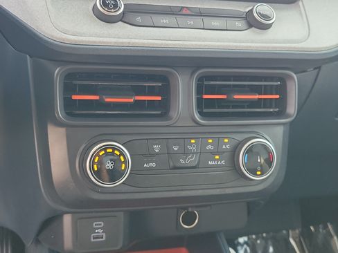 Used 2022 Ford Maverick XLT FWD image 27