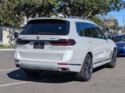 New 2026 BMW X7 xDrive40i image 2