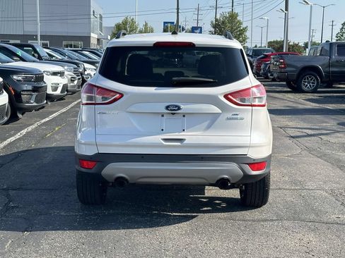 Used 2016 Ford Escape SE w/ Equipment Group 201A FWD image 5
