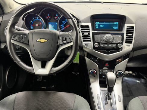 Used 2011 Chevrolet Cruze LT FWD image 21