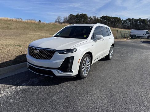 Certified 2021 Cadillac XT6 Premium Luxury image 1