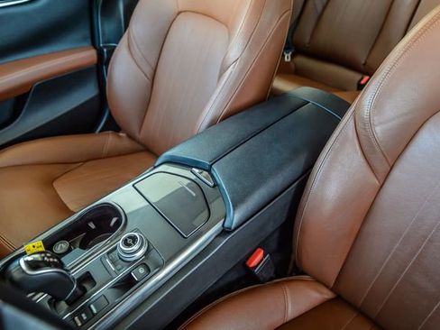 Used 2018 Maserati Ghibli RWD image 34