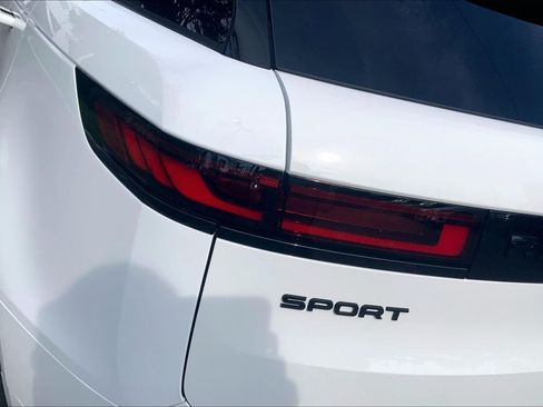 New 2026 Land Rover Range Rover Sport Dynamic SE AWD/4WD image 14
