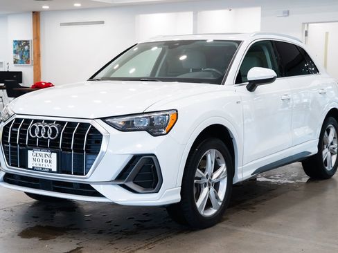 Used 2020 Audi Q3 2.0T Premium w/ Convenience Package image 1