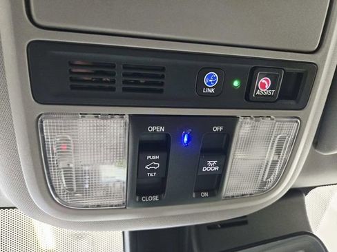 Used 2022 Honda Pilot Touring image 33