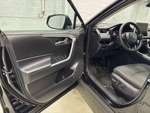 Used 2023 Toyota RAV4 XLE FWD image 12