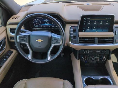 Used 2022 Chevrolet Tahoe Premier AWD/4WD image 16