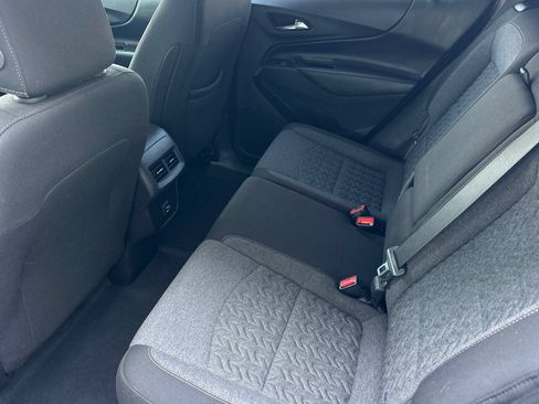 Used 2022 Chevrolet Equinox LT AWD/4WD image 12