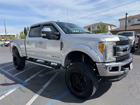 Used 2017 Ford F350 XLT w/ XLT Premium Package AWD/4WD image 3