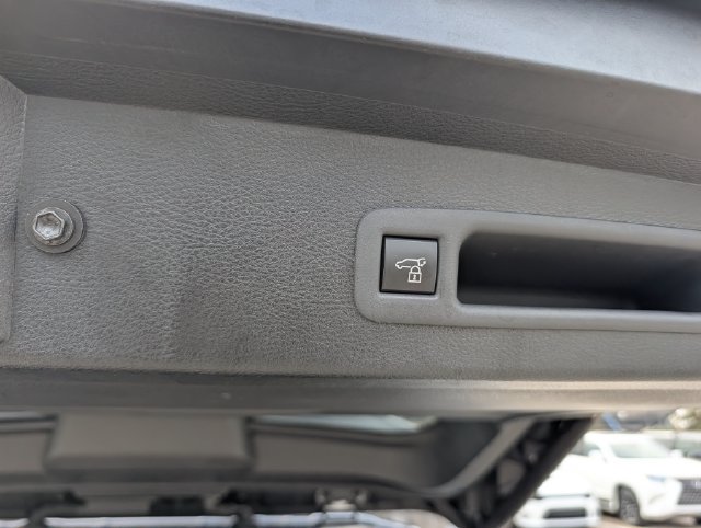 Certified 2026 Toyota Sienna XLE FWD image 29