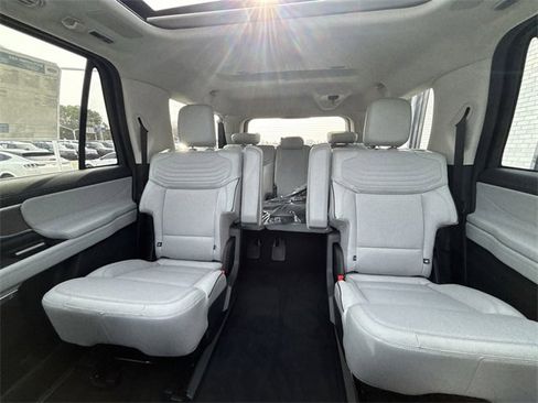 New 2026 Ford Expedition Max Platinum w/ Platinum Ultimate Package image 26