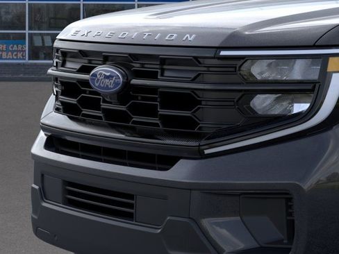New 2025 Ford Expedition Active AWD/4WD image 17