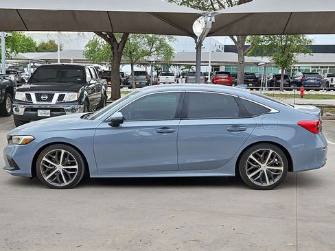 Used 2023 Honda Civic Touring image 6