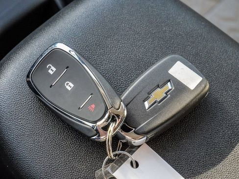 Used 2024 Chevrolet Equinox LS w/ Driver Confidence II Package FWD image 30