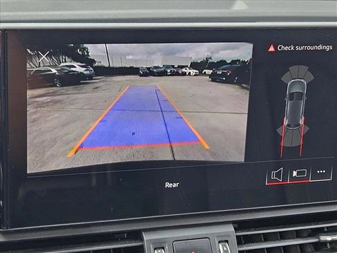 Used 2022 Audi Q5 2.0T Premium w/ Convenience Package image 11